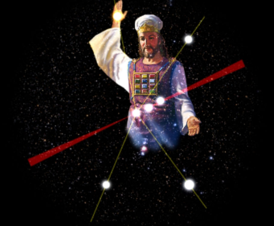 Representación de un hombre vestido con la antigua indumentaria de sumo sacerdote, sobre un fondo cósmico estrellado. Levanta la mano derecha y toca una estrella brillante, mientras líneas geométricas se entrecruzan sobre varios cuerpos celestes prominentes.