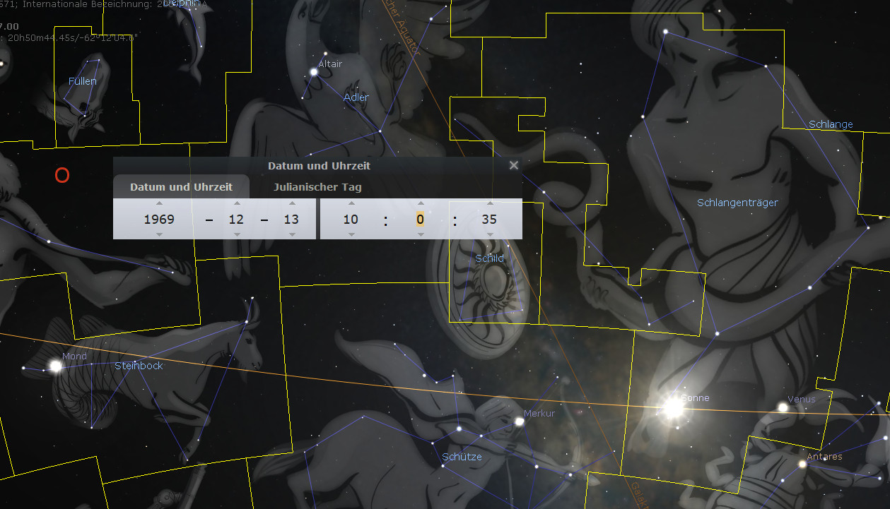 Interaktives Bild der nächtlichen Sternkonstellationen dargestellt in einem digitalen Sternenatlas, mit eingeblendeten Linien und Bezeichnungen, die verschiedene Himmelsobjekte und Mazzaroth-Figuren verbinden. Datenfenster zeigt den 13. Dezember 1969 um 10:00 Uhr und Julianischen Tag.