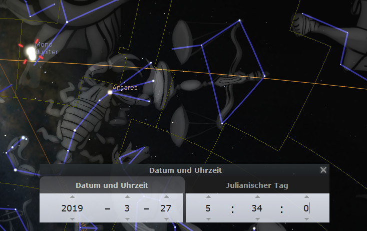 Grafische Darstellung eines Sternenhimmels mit markierten Sternenkonstellationen der Mazzaroth, darunter befinden sich Mond und Jupiter. Im Bild ist auch ein Informationsfeld mit Datum und Uhrzeit zu sehen, das den 27. März 2019 um 5:34 Uhr anzeigt.